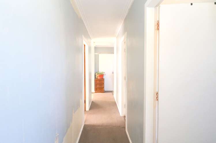 87 Conway Crescent Glengarry_13