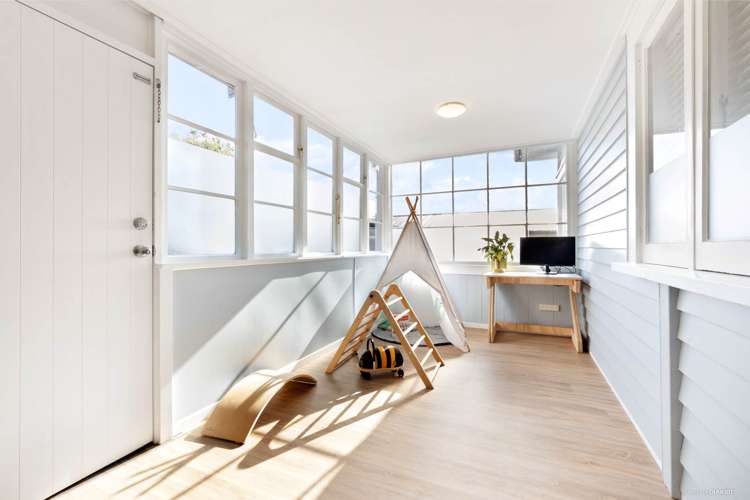 24 Wattle Street New Lynn_12