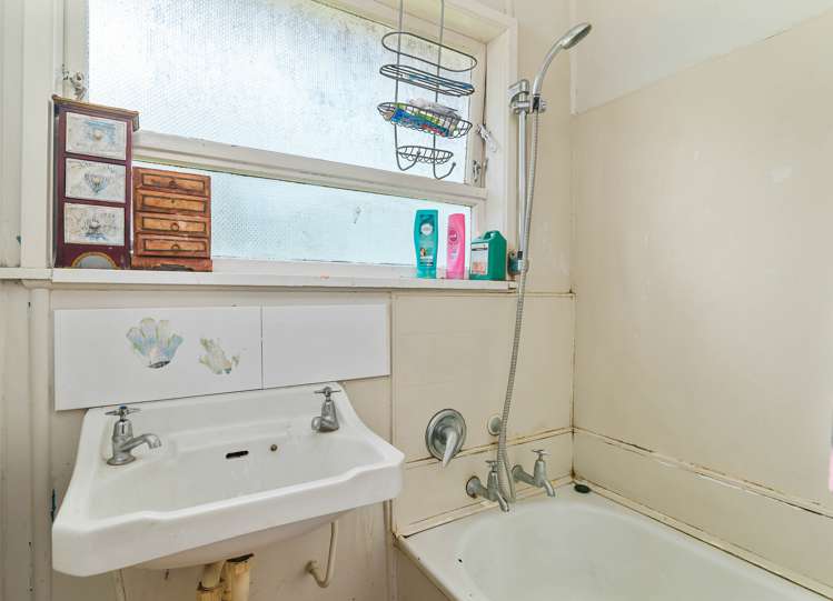 32 Homedale Street Pukehangi_10