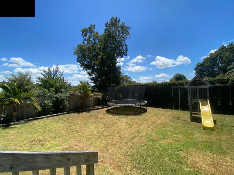 24 Taioma Crescent Te Atatu Peninsula_13