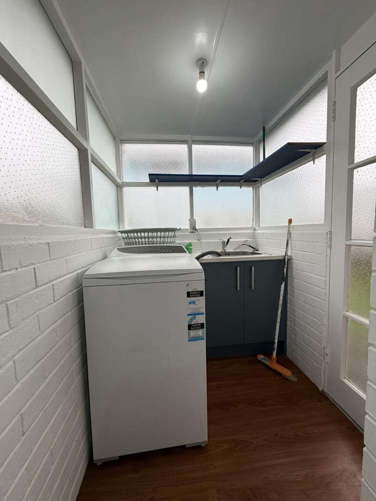 2/270 East Coast Road Forrest Hill_9