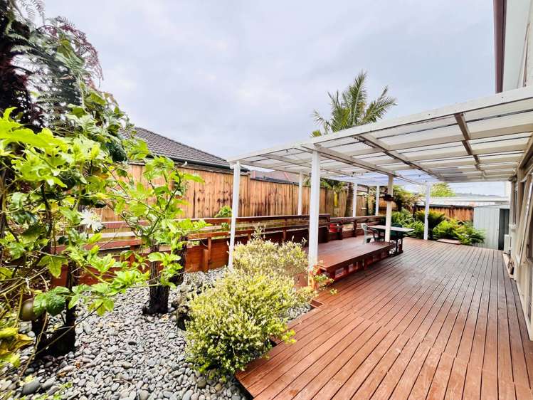 11 Kalmore Place Flat Bush_18