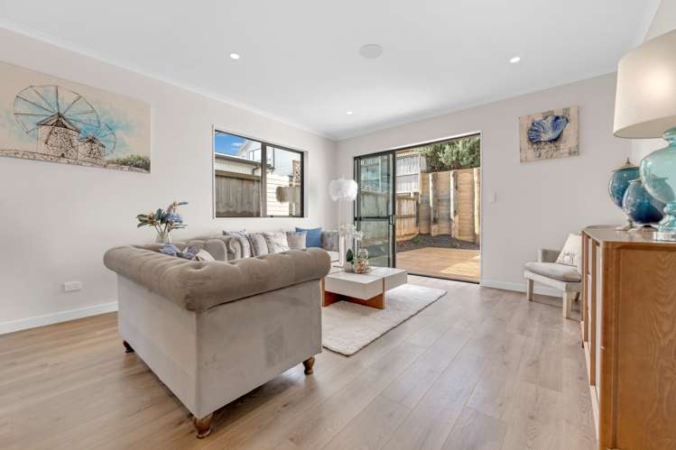 22 Hermitage Street Flat Bush_5
