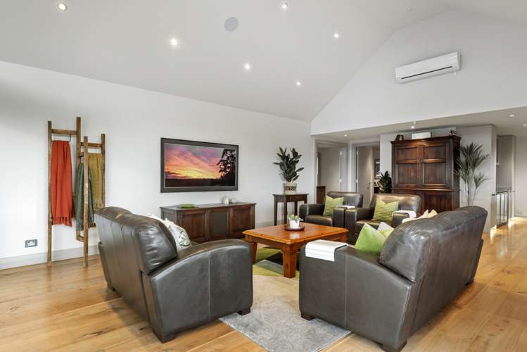 255 Clifton Road Whitford_18