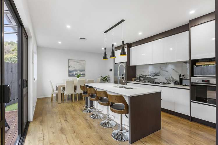 6a Hostel Access Road Eastern Beach_10