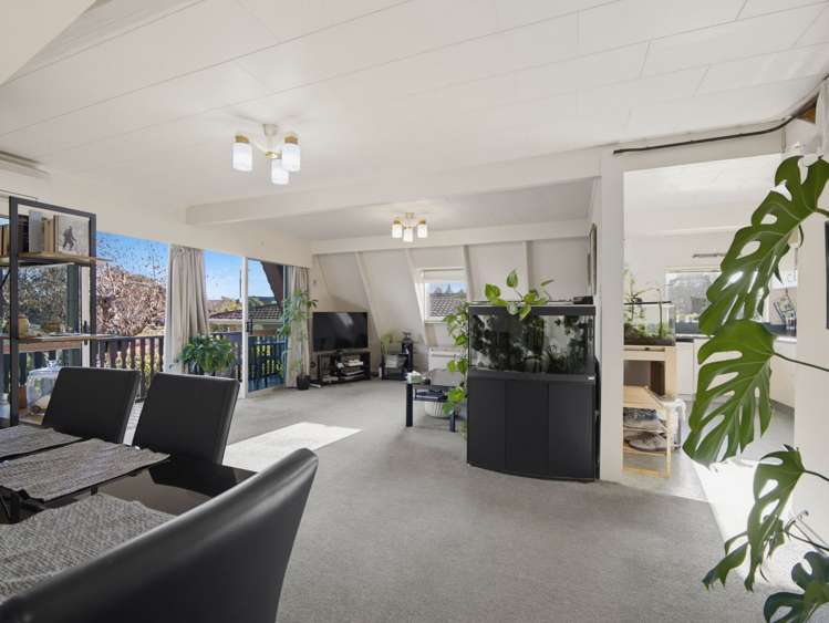 91 Reservoir Road_4
