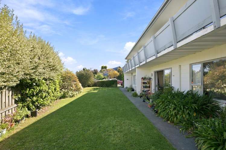 1-5/2 Douglas Street Lincoln_2