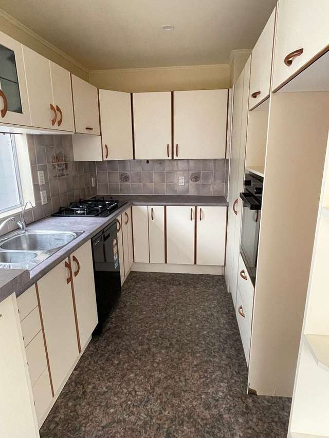 146 Mark Avenue Grenada Village_1