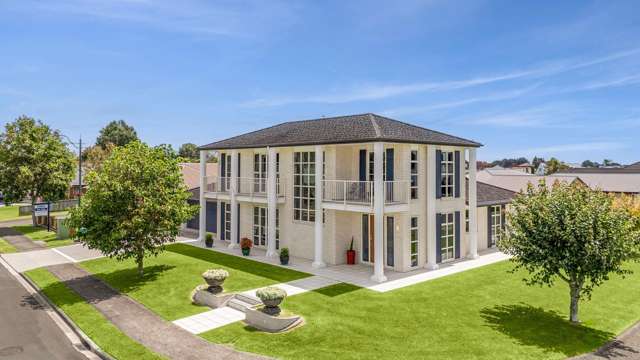 Timeless southern charm with Kaimai views