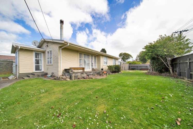 10 Douglas Street Hawera_17