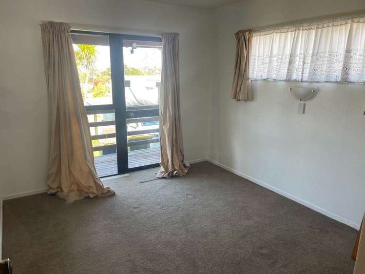 2/9 Branston Avenue Browns Bay_5