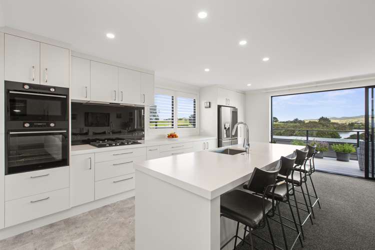 5 Maataitai Road Raglan_5