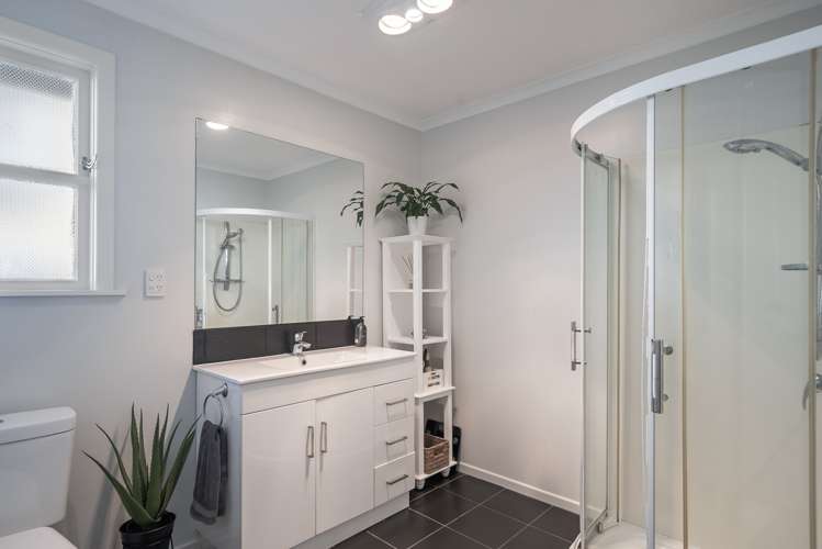 118 Main Road Waikanae_13