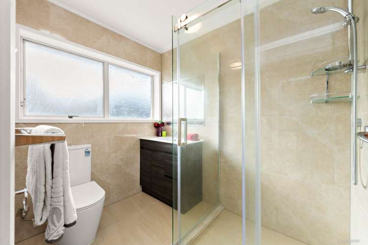 1/126 Clevedon Road Papakura_3