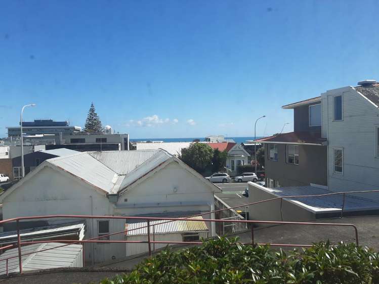 2/32 Robe Street New Plymouth_7