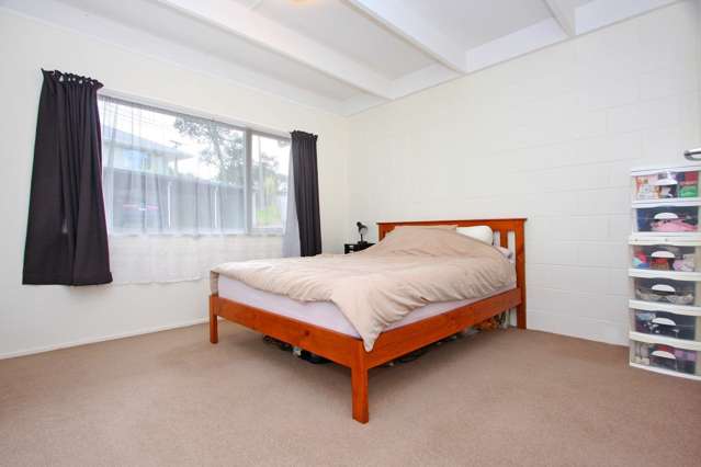 3/15 Valron Road Te Atatu South_1