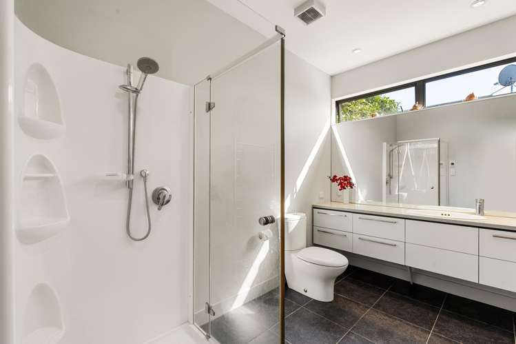 21 Le Quesne Road Bay View_28