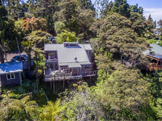 89 Scenic Drive Titirangi_1