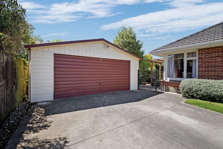 8 Merton Place Bryndwr_11