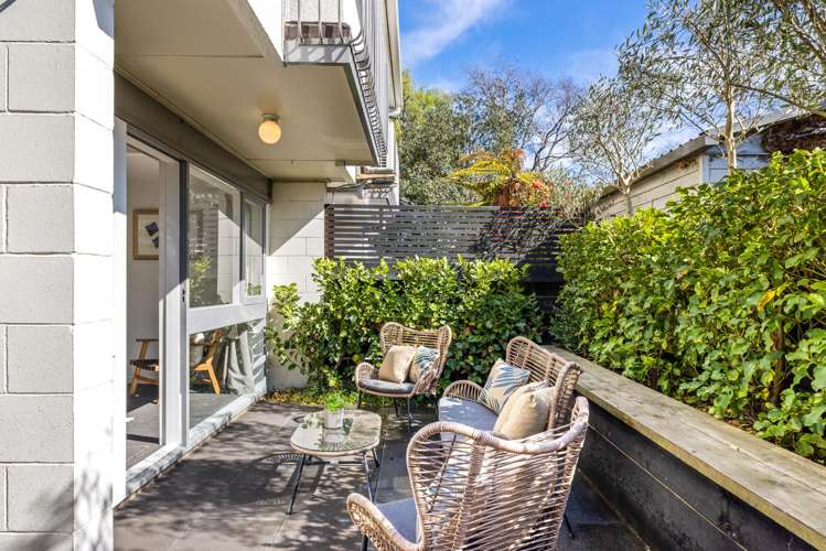 4/78a Holly Road Saint Albans_16