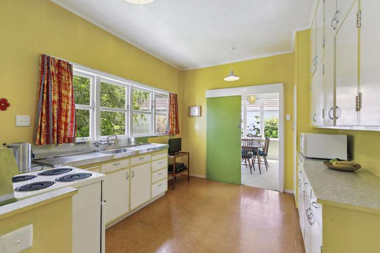 12 Roy Street Tawa_10