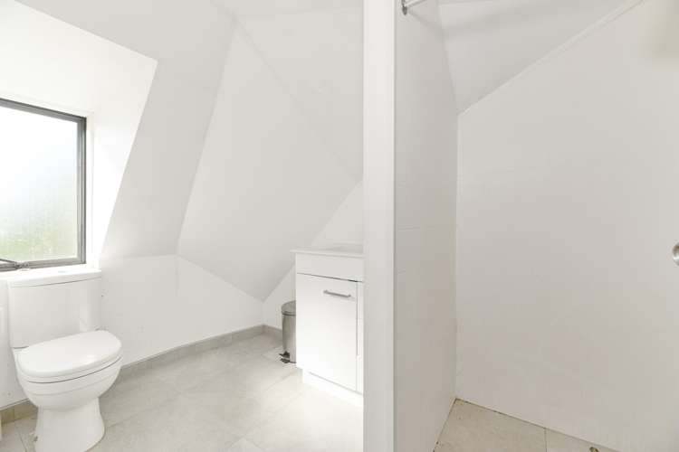 39 Chamari Close Titirangi_16