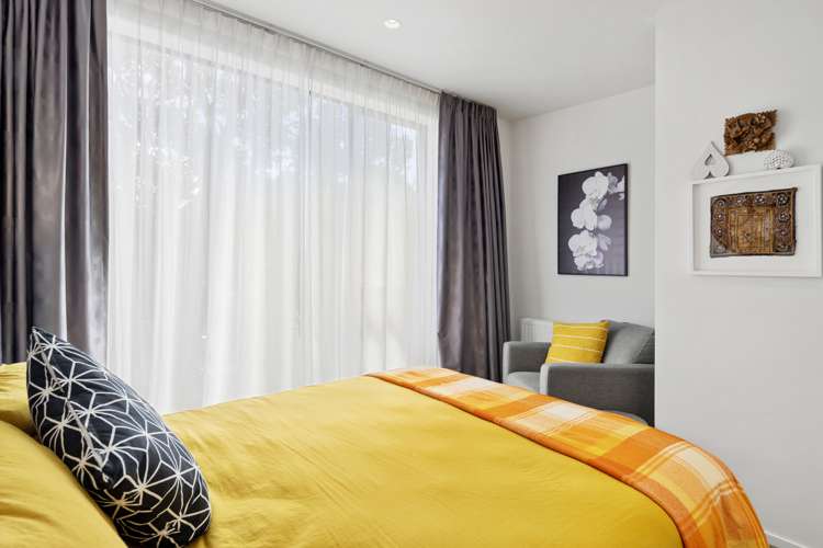 33 Jean Caldwell Way Island Bay_11