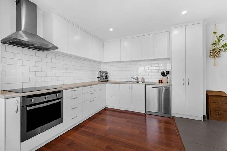 60 Mcentee Road Waitakere_9