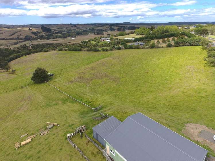 1436 Old North Road Helensville_1
