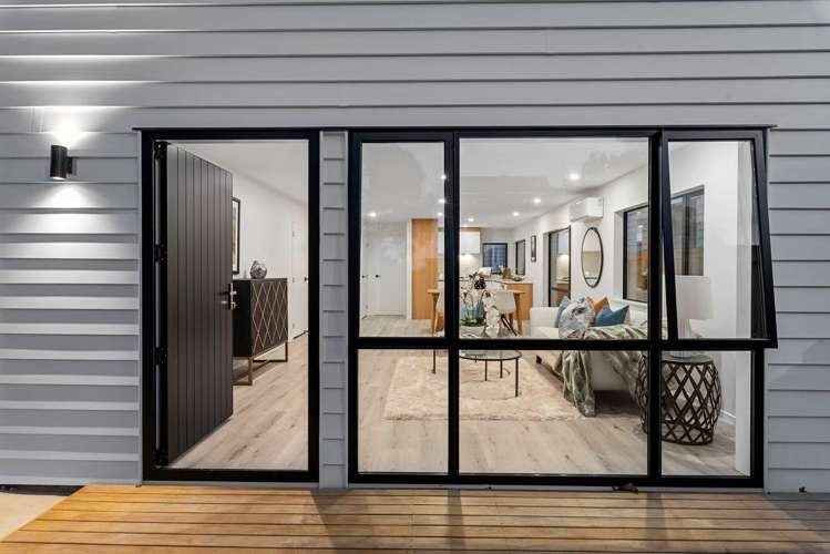 1b Geoffrey Road Torbay_23