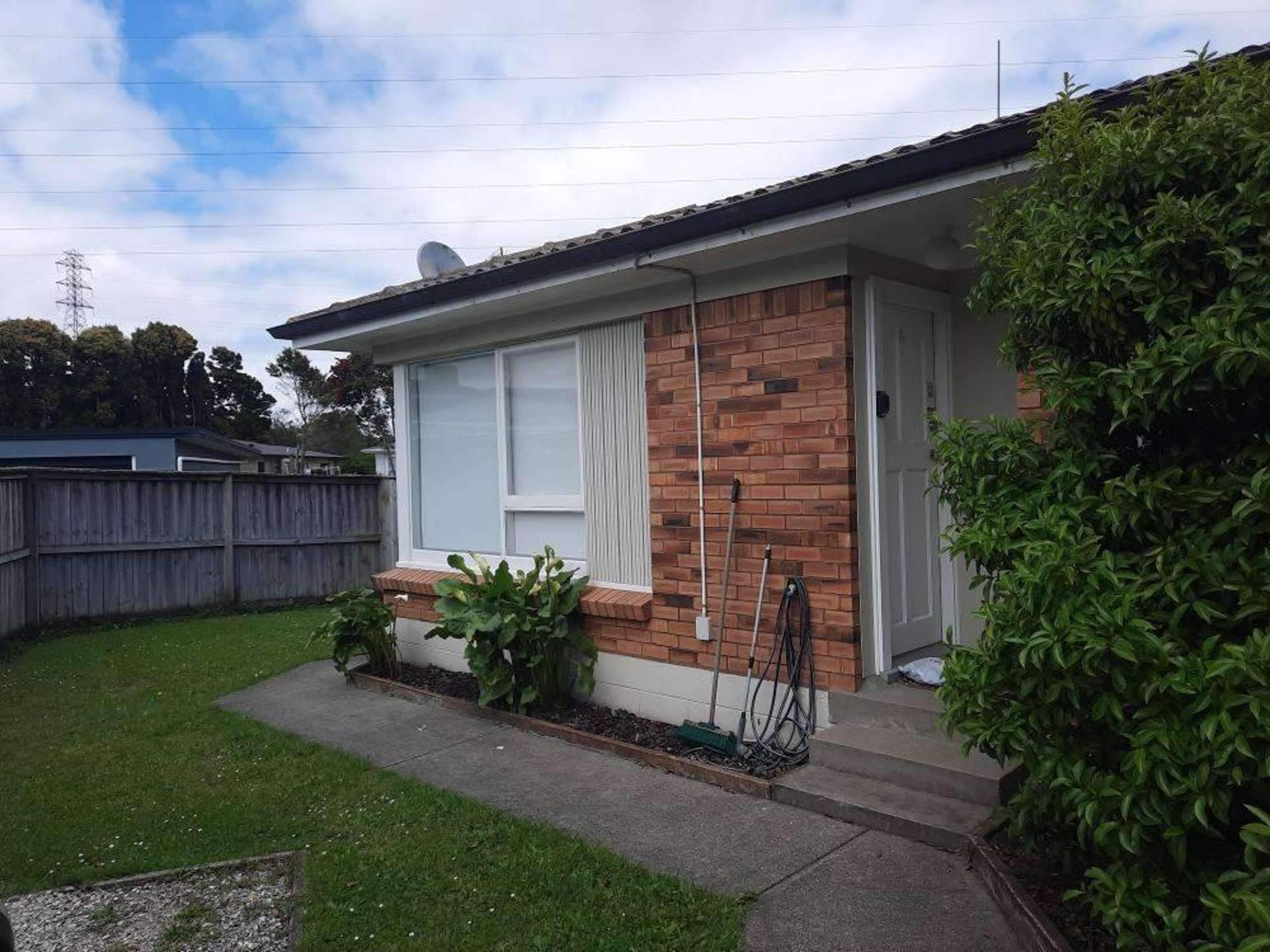 3/8 Paul Place 10694_0