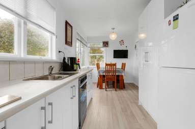 104 Collins Road_3