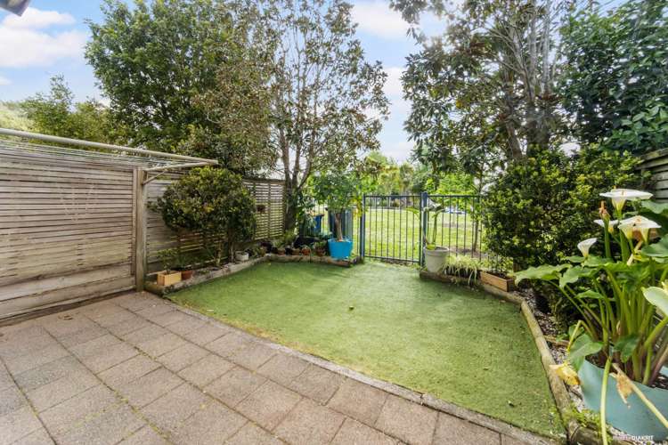 21/3 Ambrico Place New Lynn_4