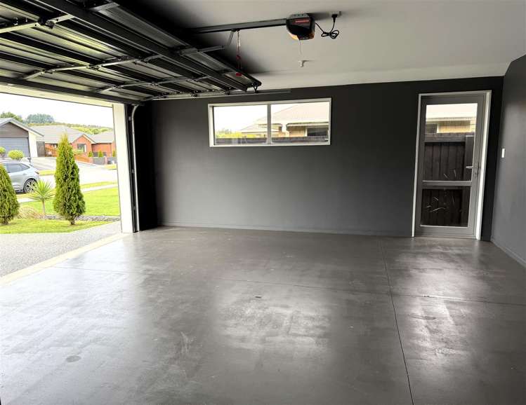 21 Ashley Drive Paroa_24