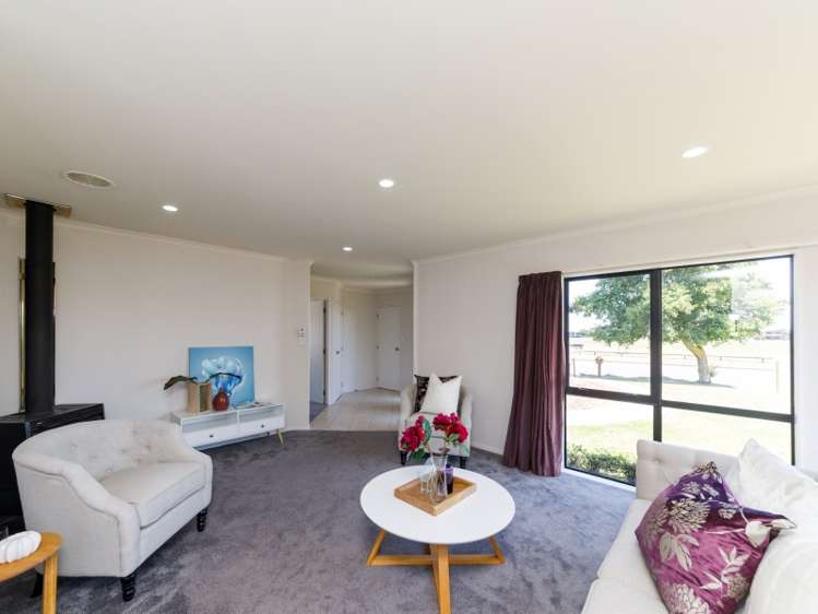 127 Schnell Drive Kelvin Grove_1