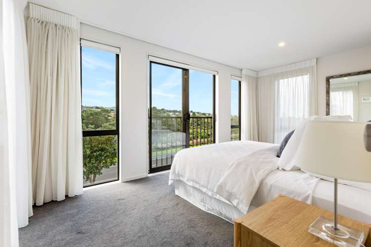 66 Arran Point Parade Orewa_12