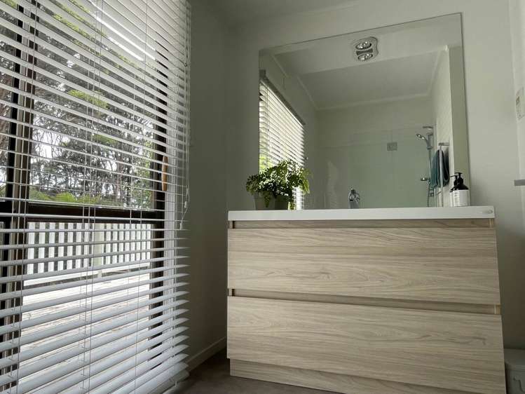 26 Rangimarie Road Swanson_12