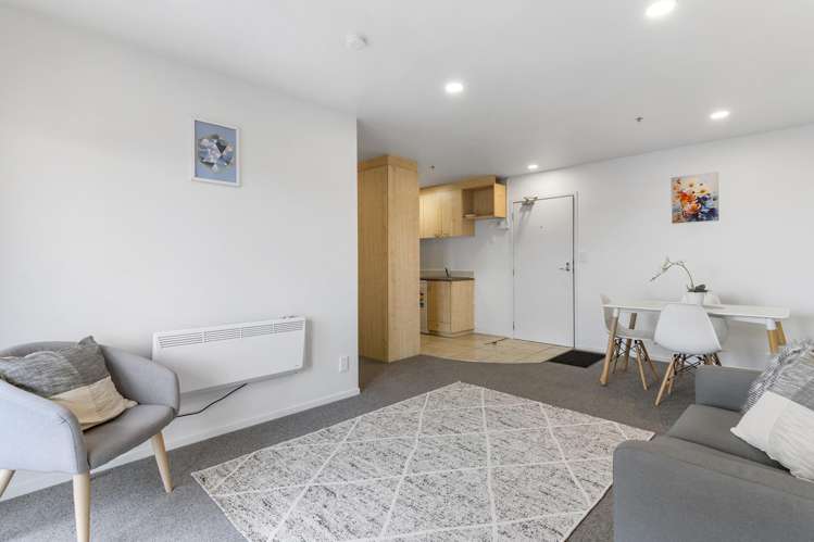 5E/10 Crown Lynn Place New Lynn_24