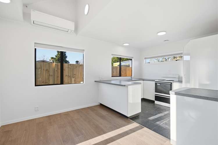 24 & 24A Gladstone Road Richmond_12