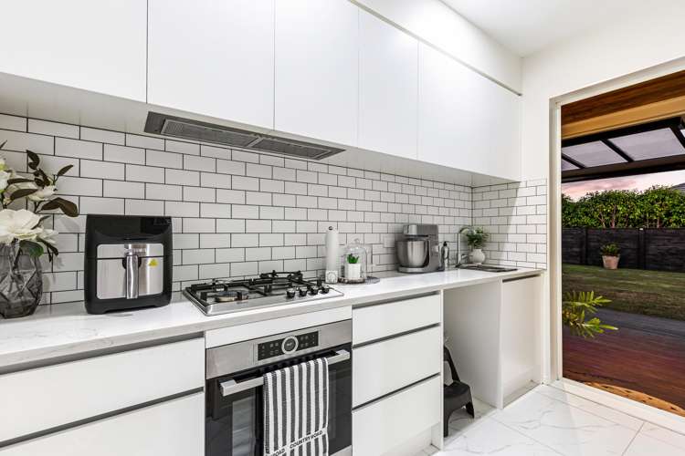 17 Floyd Road Riverhead_19