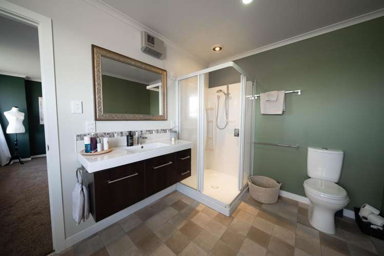 22 Hamilton Avenue Winton_12