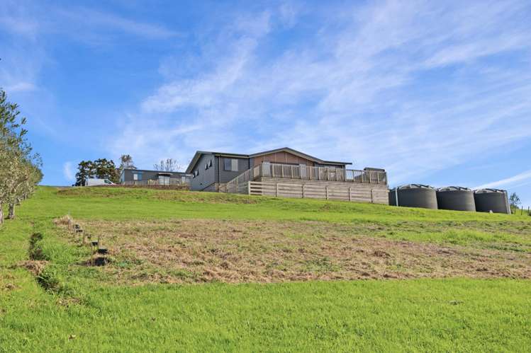 471 King Road_3