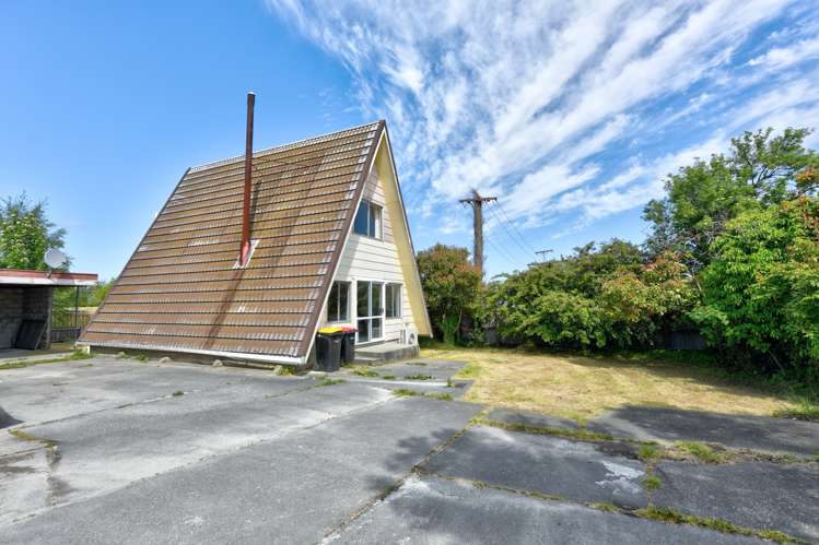 3 Talbot Street Gore Surrounds_13