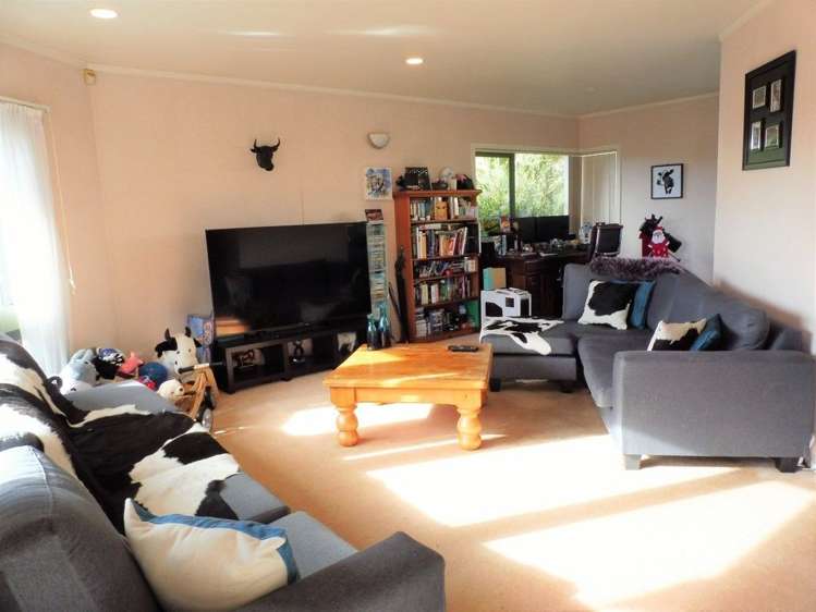 13 Lowburn Place Clover Park_2