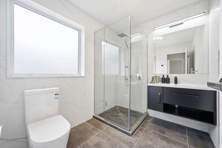 1 Lancia Way Oteha_14