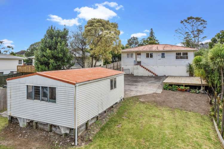 97 Barrys Road Glendene_11