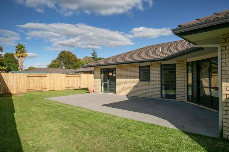 4 Christy Brown Place Leamington_16