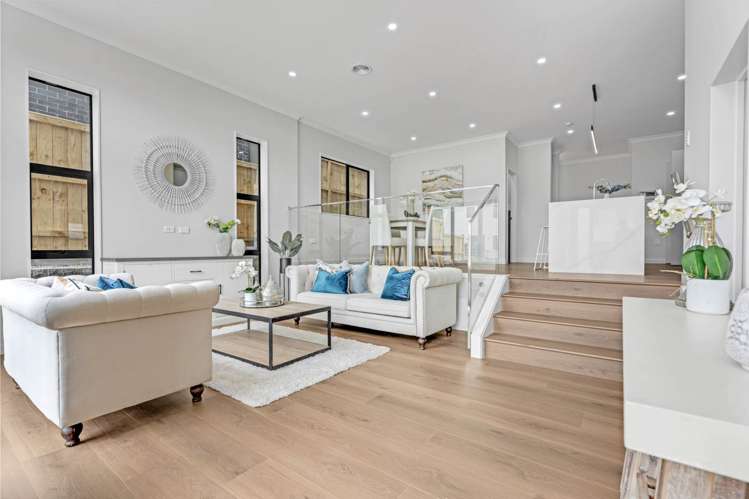 63 Koromeke Street Flat Bush_3