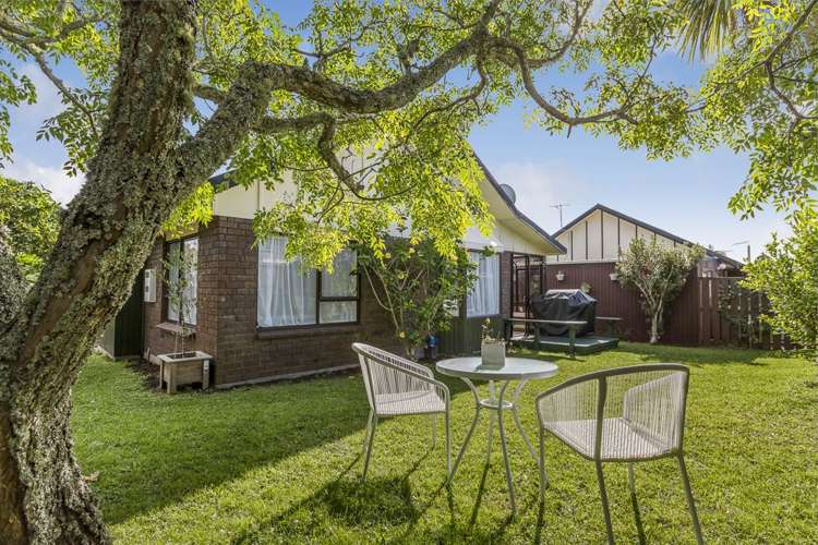 2/10 Corrella Road Belmont_4