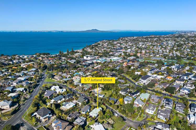 1/7 Jutland Street Mairangi Bay_18